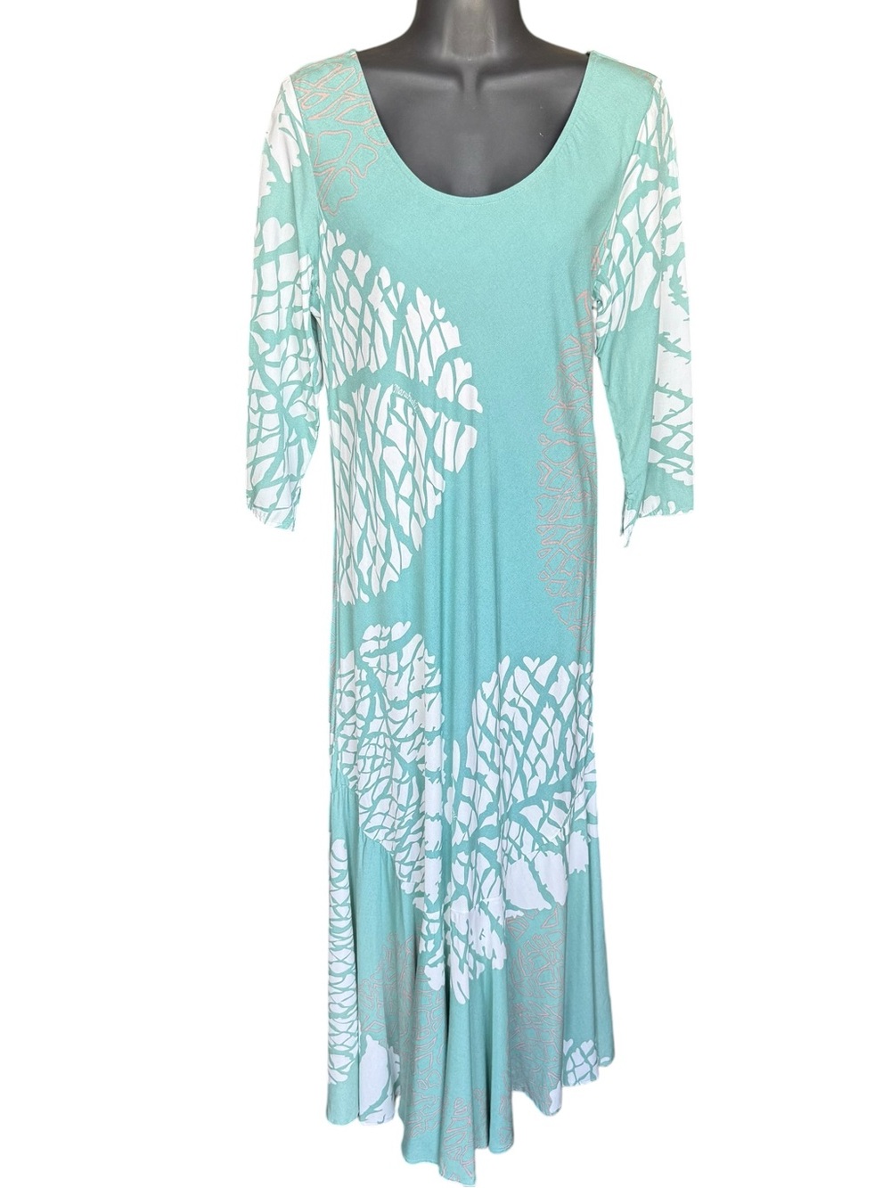 Manuhealii women’s maxi dress mermaid with 3/4 sleeves fits Medium